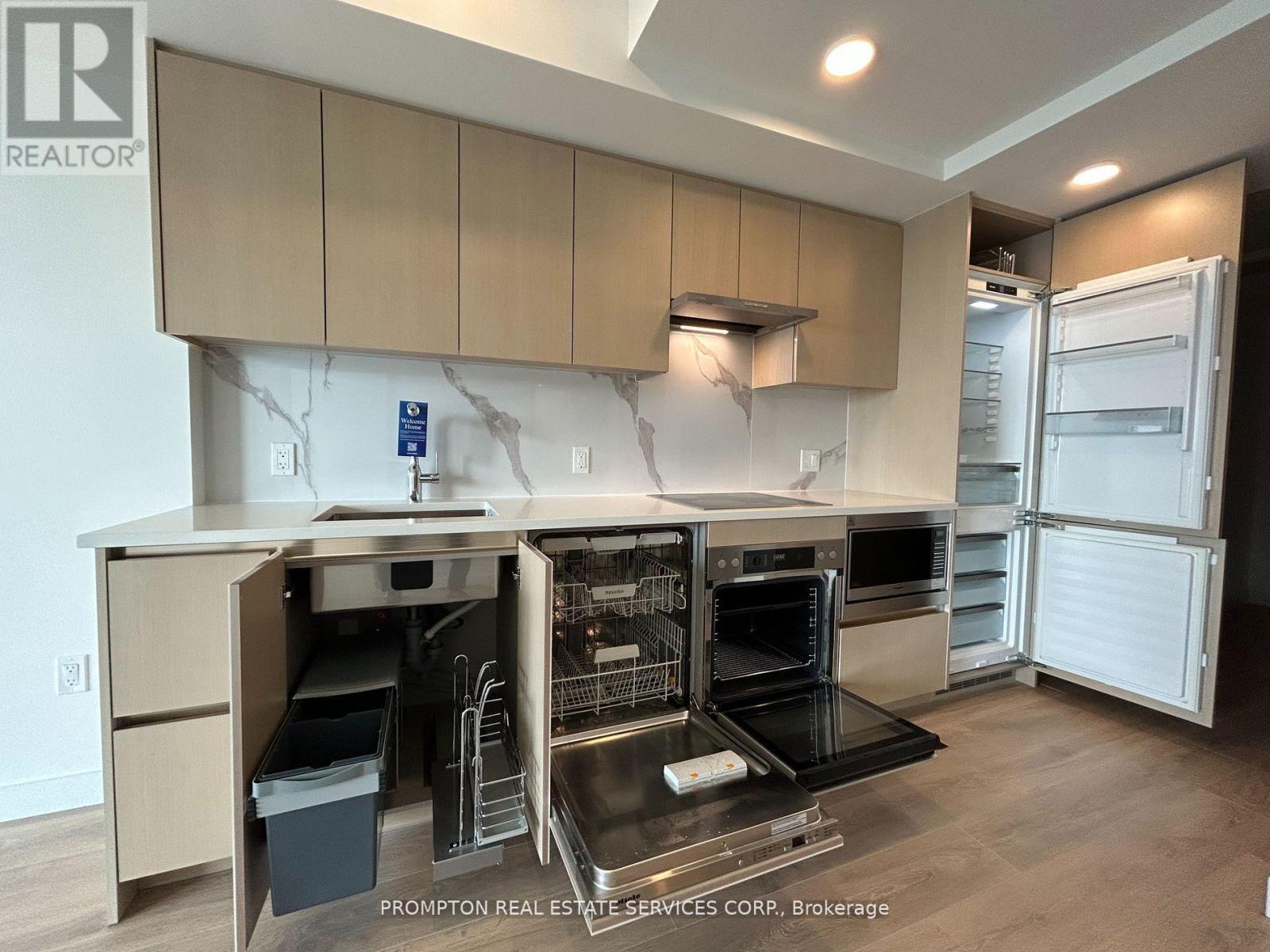2808 - 1 Concord Cityplace Way, Toronto, Ontario  M5V 0X3 - Photo 9 - C13171352