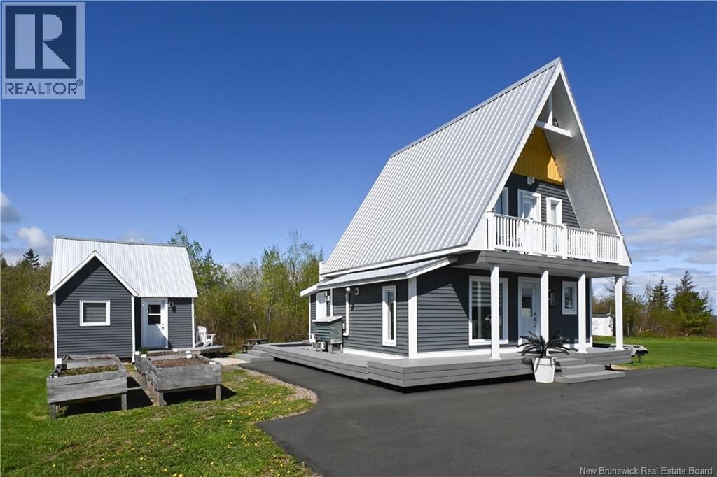 27 Chiasson Road, Caraquet, New Brunswick  E1W 1A3 - Photo 2 - NB140308