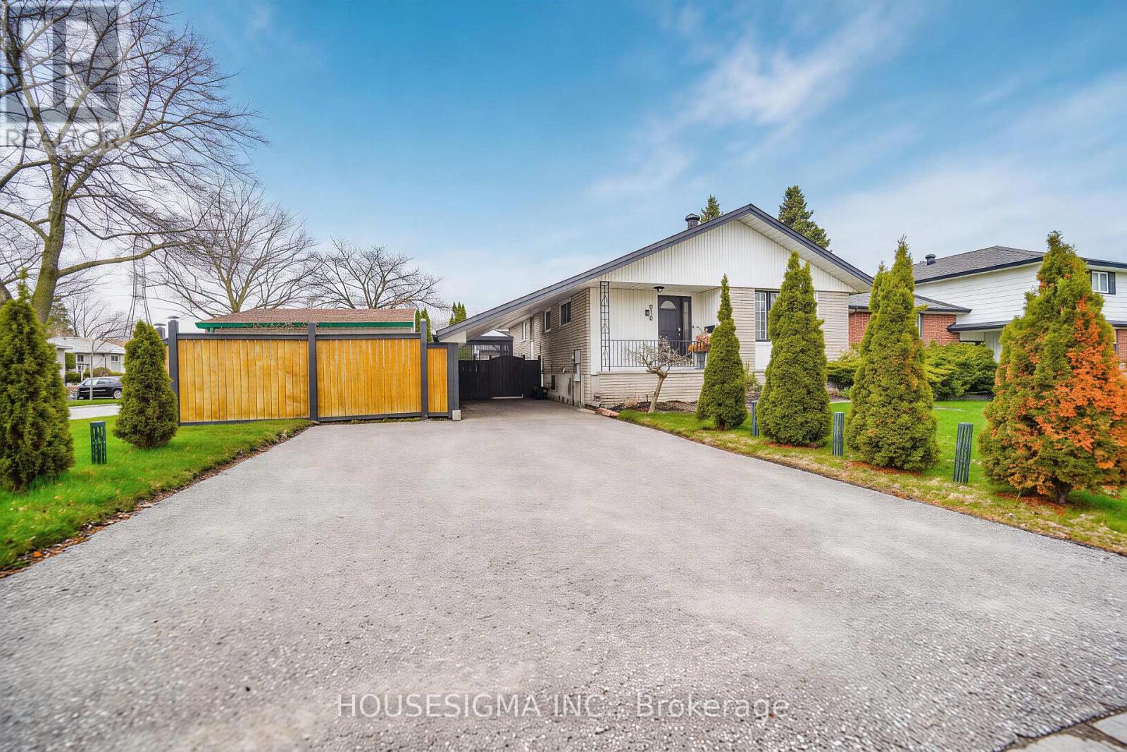 919 Central Park Boulevard N, Oshawa, Ontario  L1G 6V8 - Photo 3 - E13171374