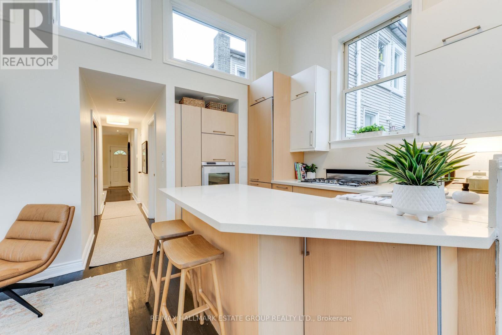 203 Rhodes Avenue, Toronto, Ontario  M4L 3A2 - Photo 14 - E13171404