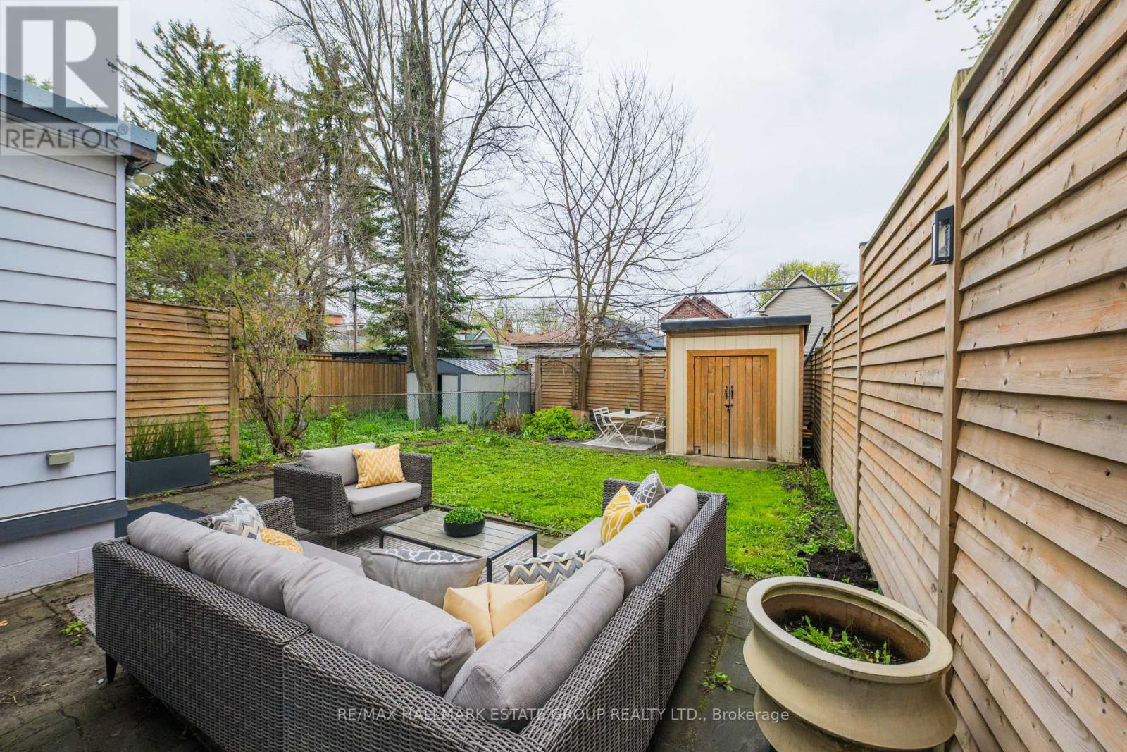 203 Rhodes Avenue, Toronto, Ontario  M4L 3A2 - Photo 42 - E13171404