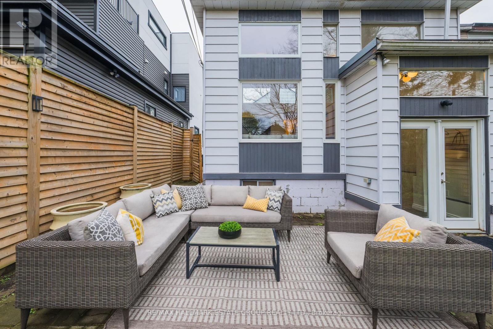 203 Rhodes Avenue, Toronto, Ontario  M4L 3A2 - Photo 43 - E13171404