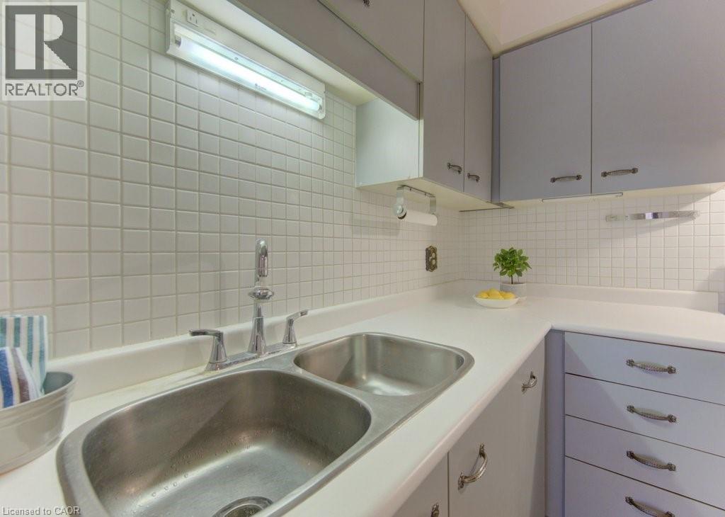 565 Greenfield Avenue Unit# 212, Kitchener, Ontario  N2C 2P3 - Photo 20 - 40831939