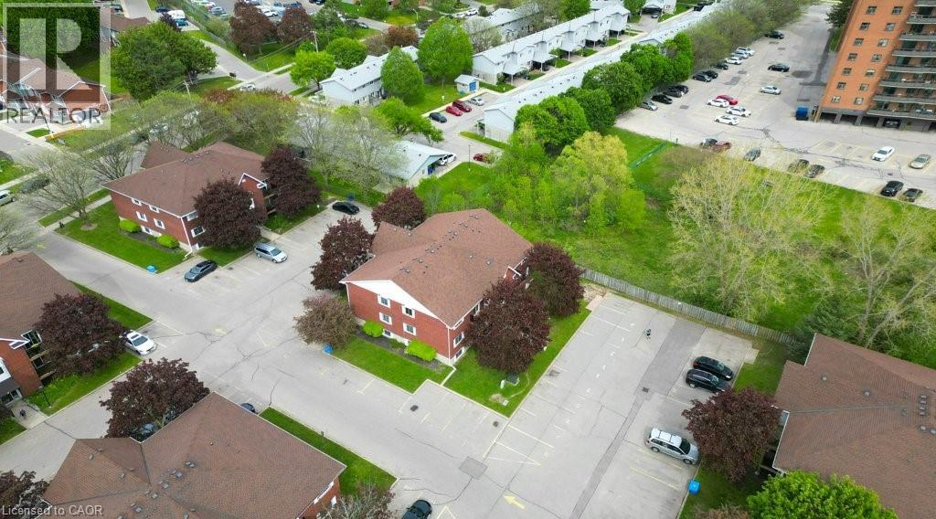 565 Greenfield Avenue Unit# 212, Kitchener, Ontario  N2C 2P3 - Photo 2 - 40831939