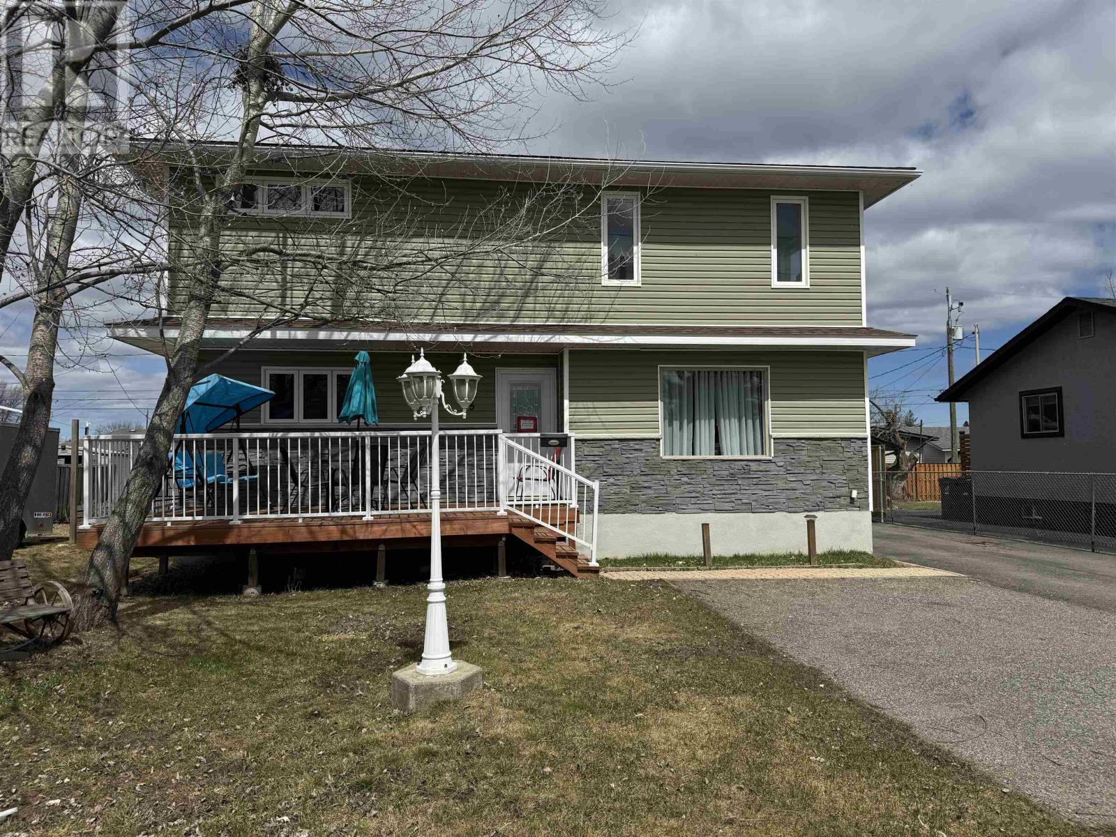 125 Walsh St W, Thunder Bay, Ontario  P7E 4W5 - Photo 1 - TB2600898