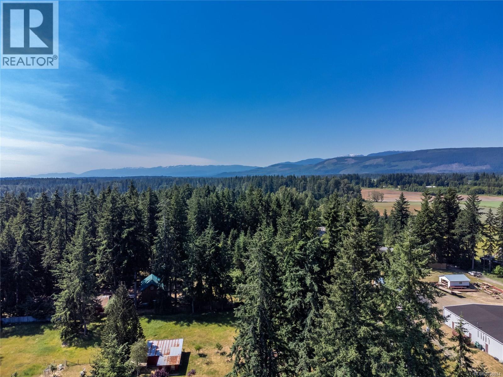 8598 Island Hwy N, Black Creek, British Columbia  V9N 1H3 - Photo 66 - 1038034