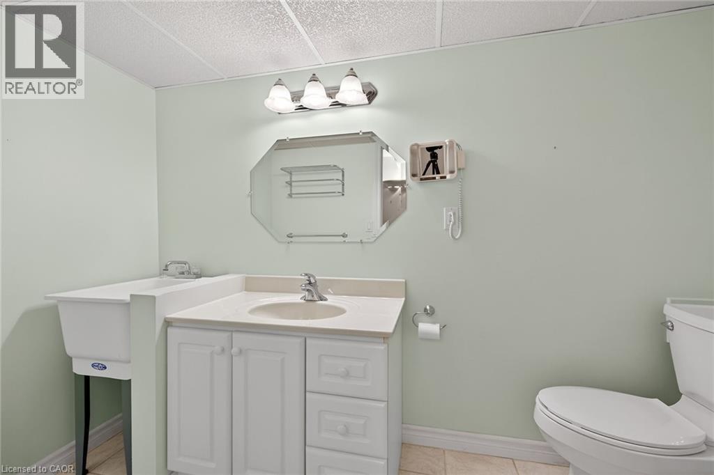 44 Riveroaks Drive, Mount Hope, Ontario  L0R 1W0 - Photo 34 - 40832807