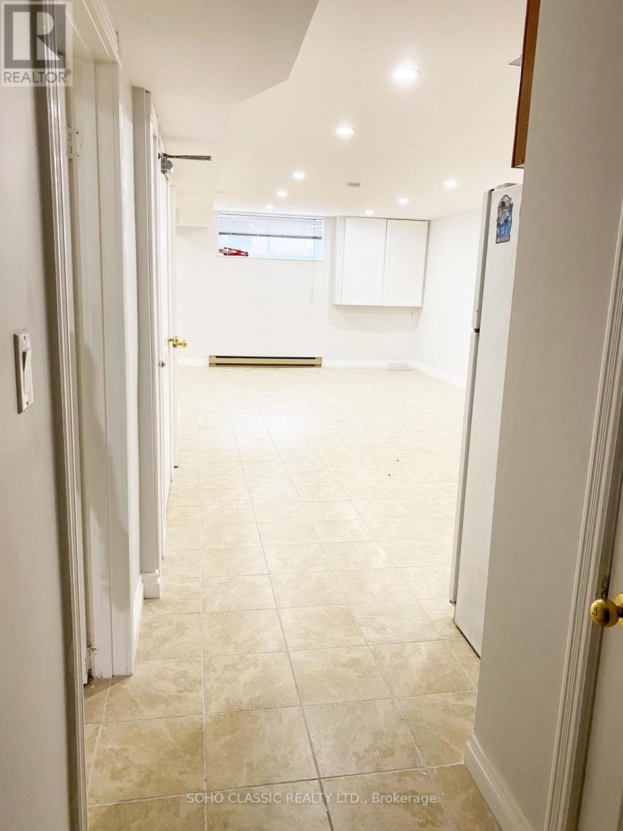 #2 - 71 Belfry Drive, Newmarket, Ontario  L3Y 3E9 - Photo 14 - N13171290