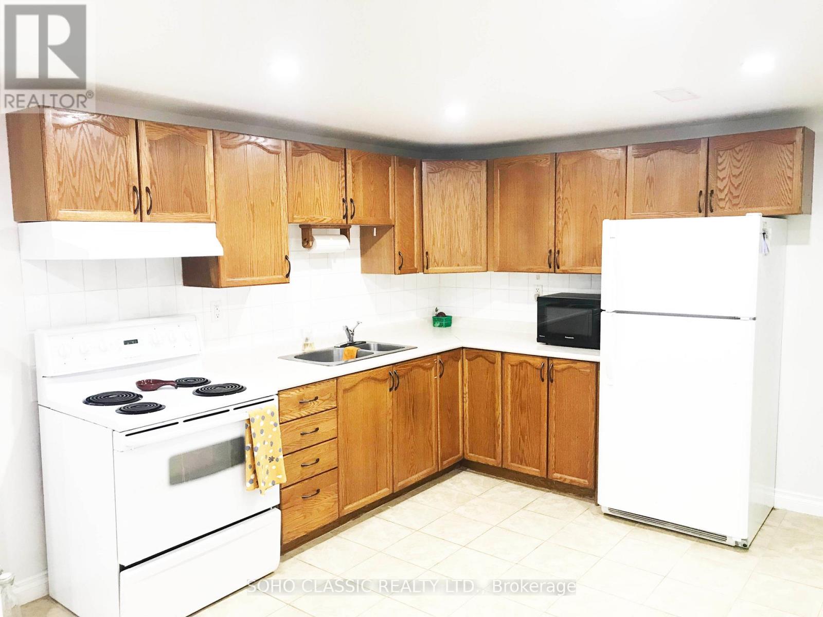 #2 - 71 Belfry Drive, Newmarket, Ontario  L3Y 3E9 - Photo 6 - N13171290