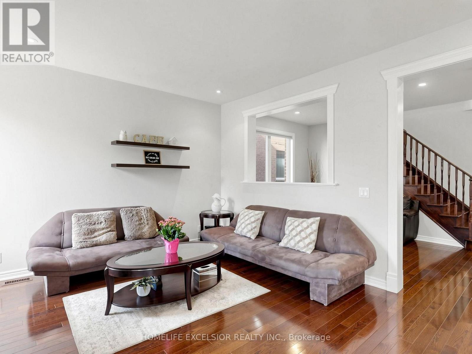 6 Lady Gwillim Avenue, East Gwillimbury, Ontario  L9N 0A5 - Photo 13 - N13171292