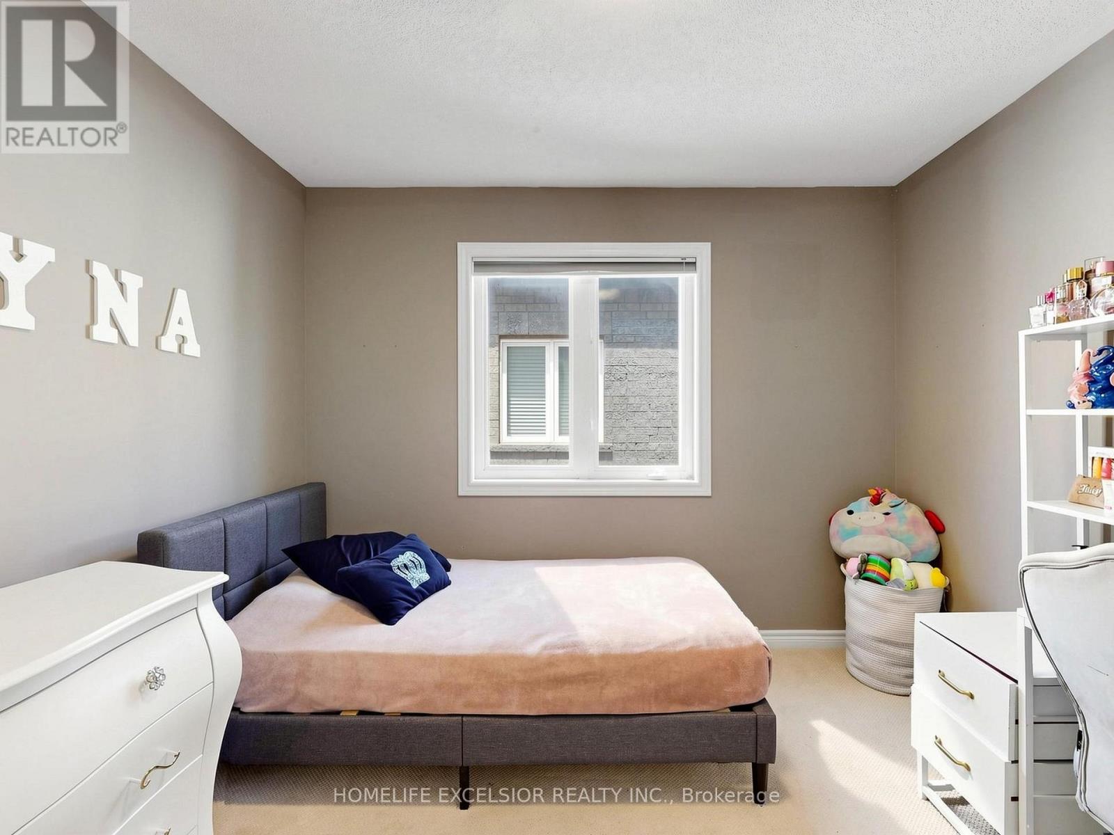 6 Lady Gwillim Avenue, East Gwillimbury, Ontario  L9N 0A5 - Photo 35 - N13171292