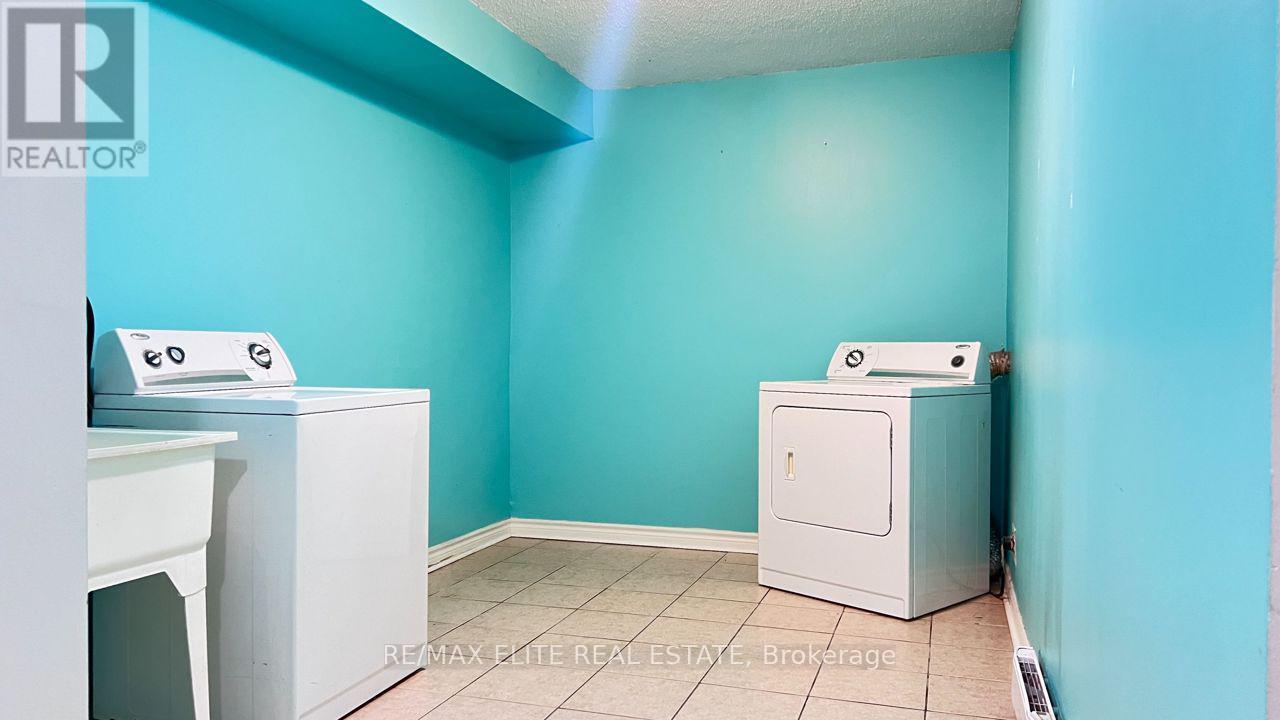 205 Milestone Crescent, Aurora, Ontario  L4G 3M2 - Photo 9 - N13171332