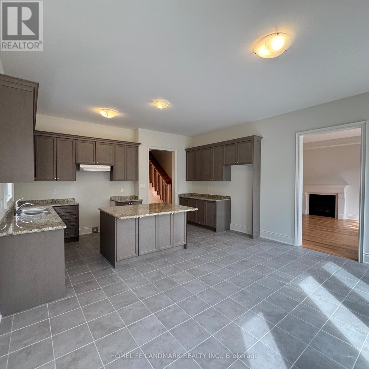 77 Art Leech Drive, Richmond Hill, Ontario  L4E 1P1 - Photo 7 - N13171386