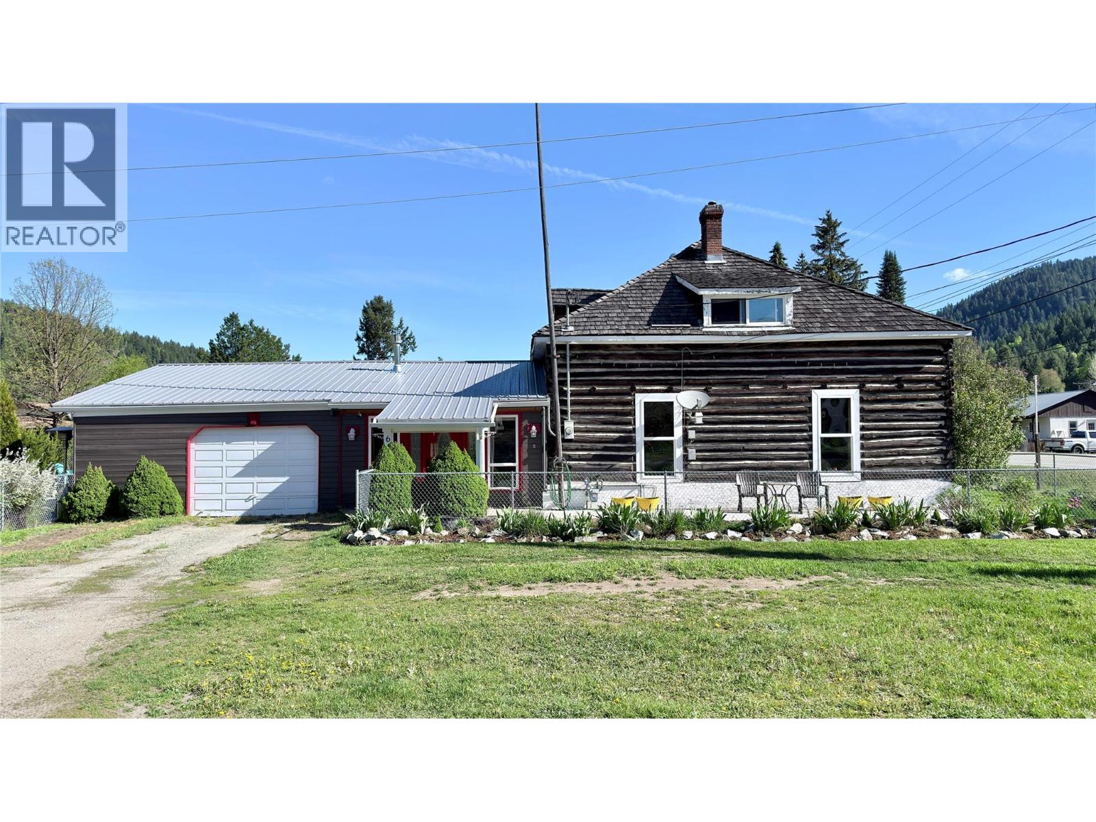 601 Government Avenue N, Greenwood, British Columbia  V0H 1J0 - Photo 1 - 10376751
