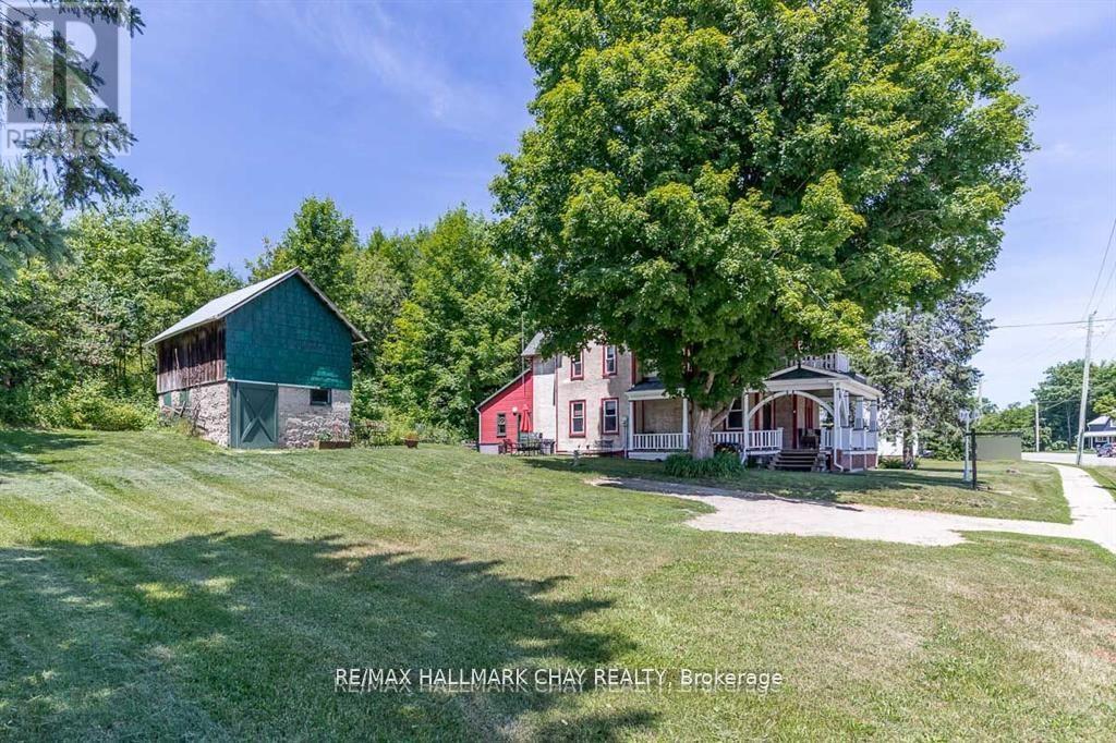 4514 Penetanguishene Road, Springwater, Ontario  L0L 1V0 - Photo 2 - S13171220