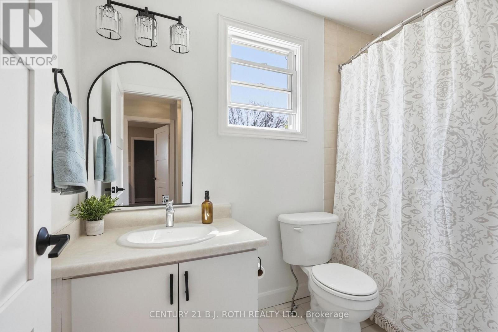 109 Elizabeth Street, Barrie (Ardagh), Ontario  L4N 6P2 - Photo 24 - S13171344