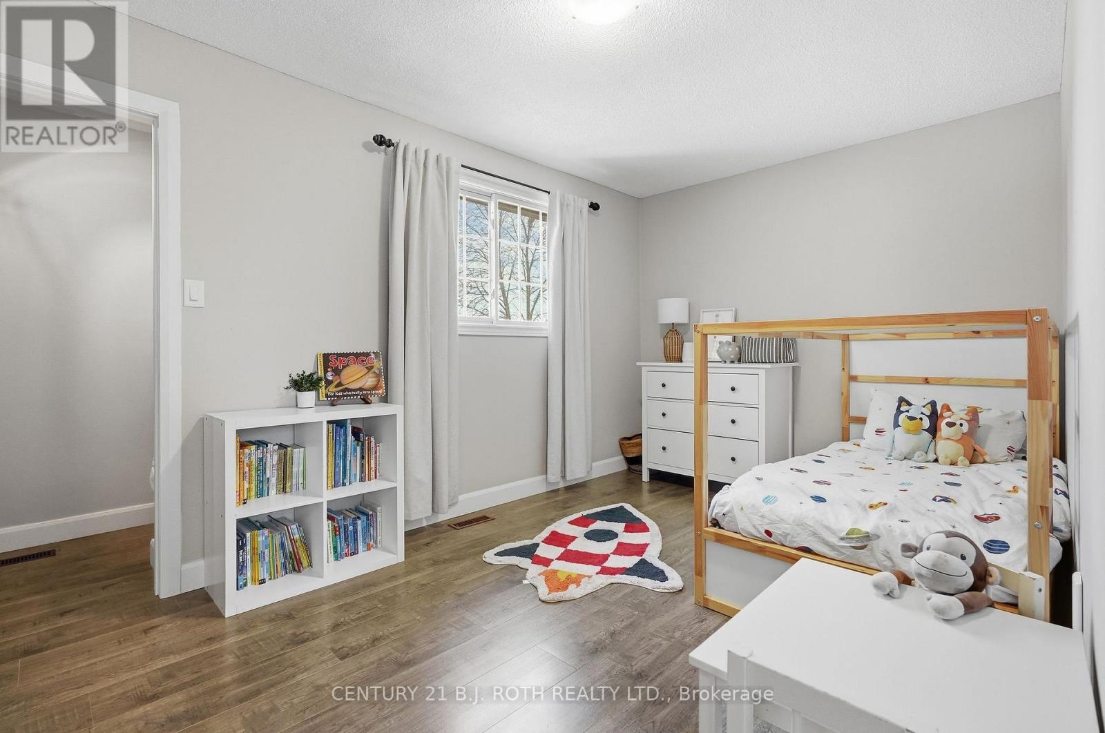 109 Elizabeth Street, Barrie (Ardagh), Ontario  L4N 6P2 - Photo 27 - S13171344