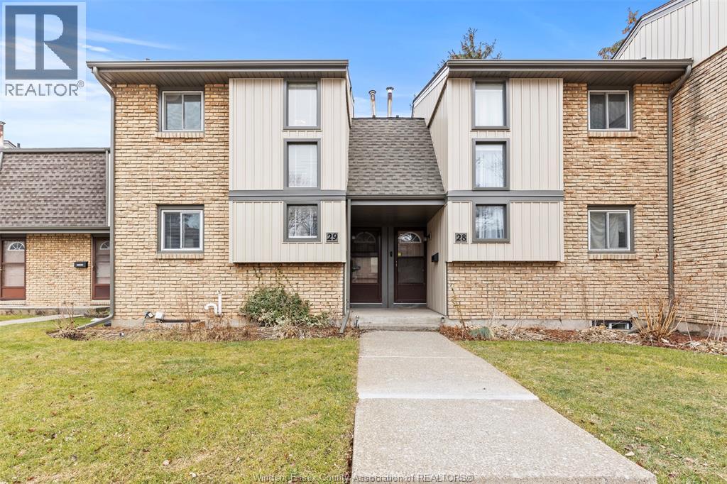 302 Vine Street Unit# 29, St. Catharines, Ontario  L2M 7M6 - Photo 1 - 26012087