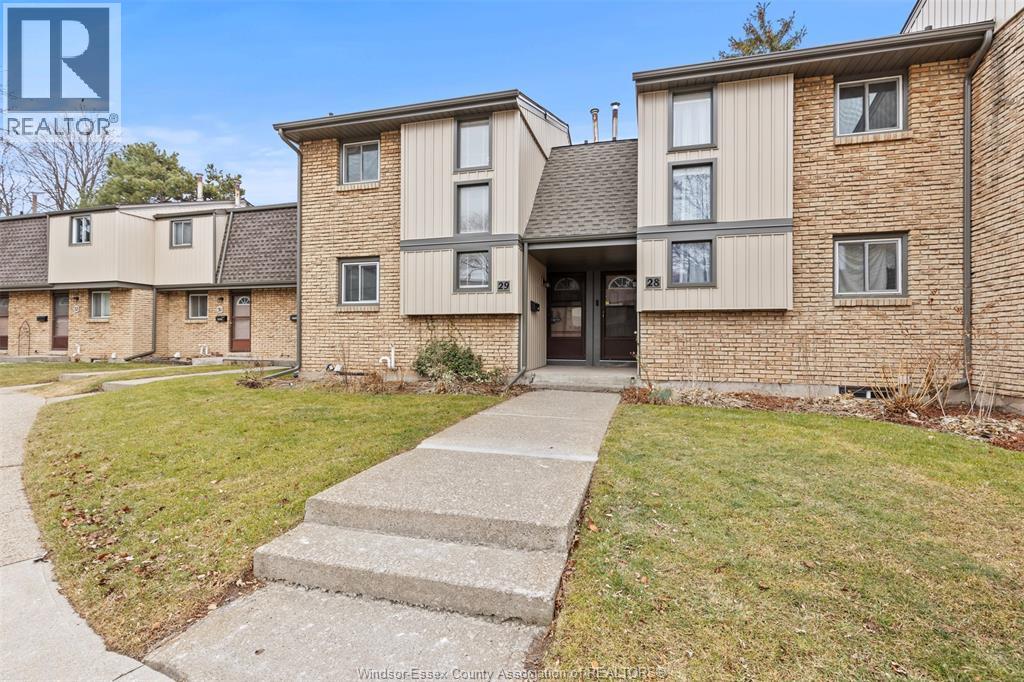 302 Vine Street Unit# 29, St. Catharines, Ontario  L2M 7M6 - Photo 2 - 26012087