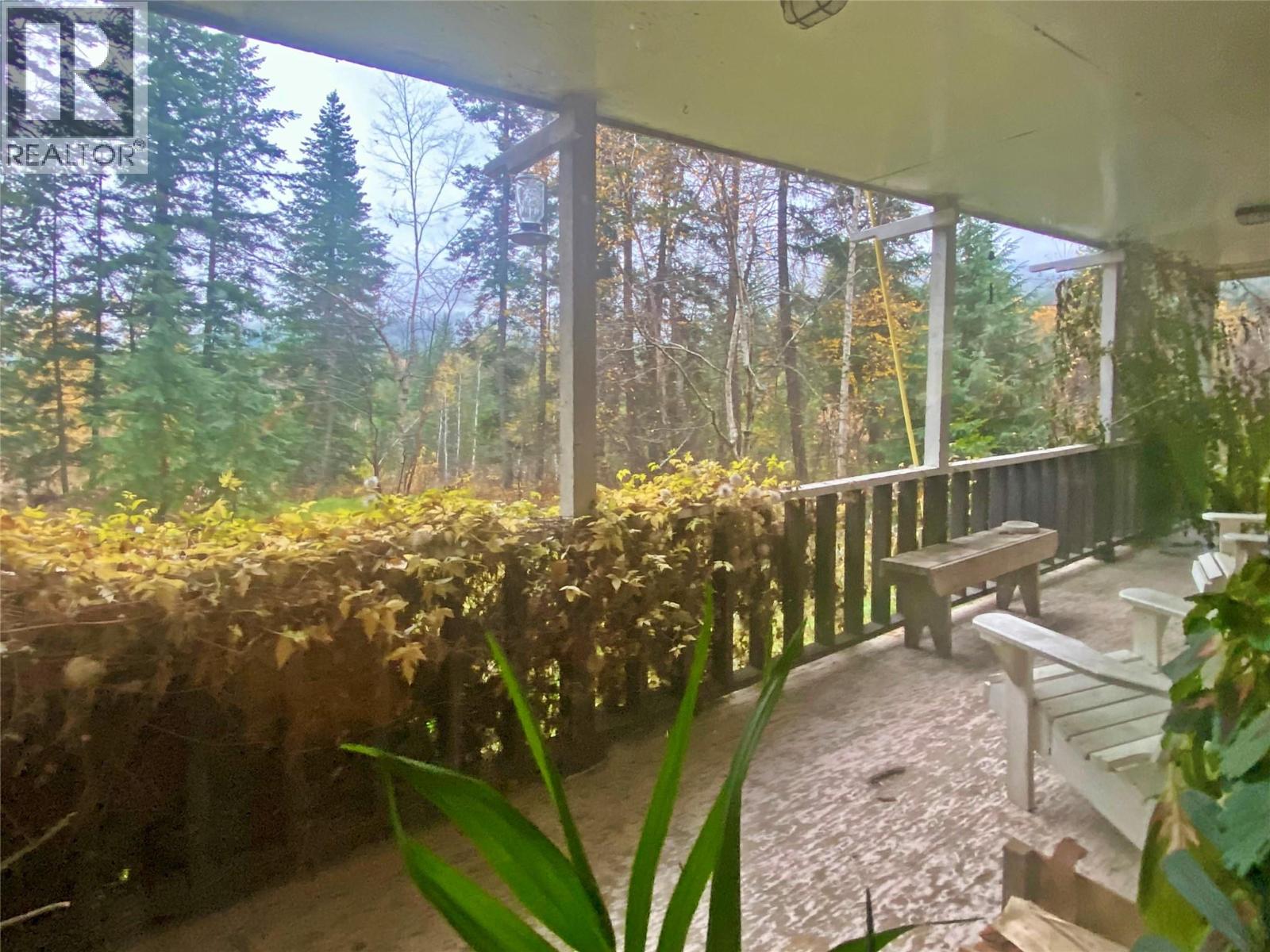 541 24 Highway, Little Fort, British Columbia  V0E 1C0 - Photo 38 - 10384174