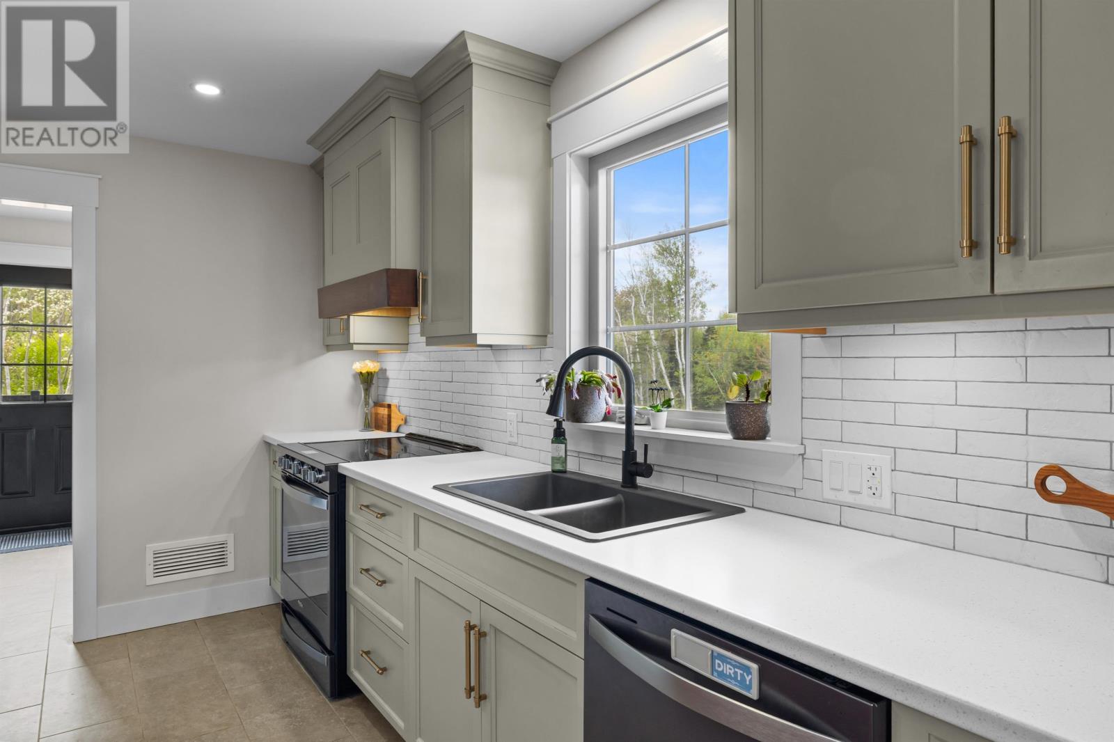 74 Richard Douglas Drive, Mermaid, Prince Edward Island  C1B 3E3 - Photo 11 - 202612059