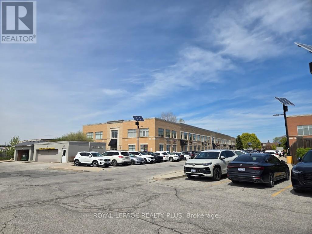 105 - 330 Bronte Street S, Milton, Ontario  L9T 7X1 - Photo 4 - W13171162