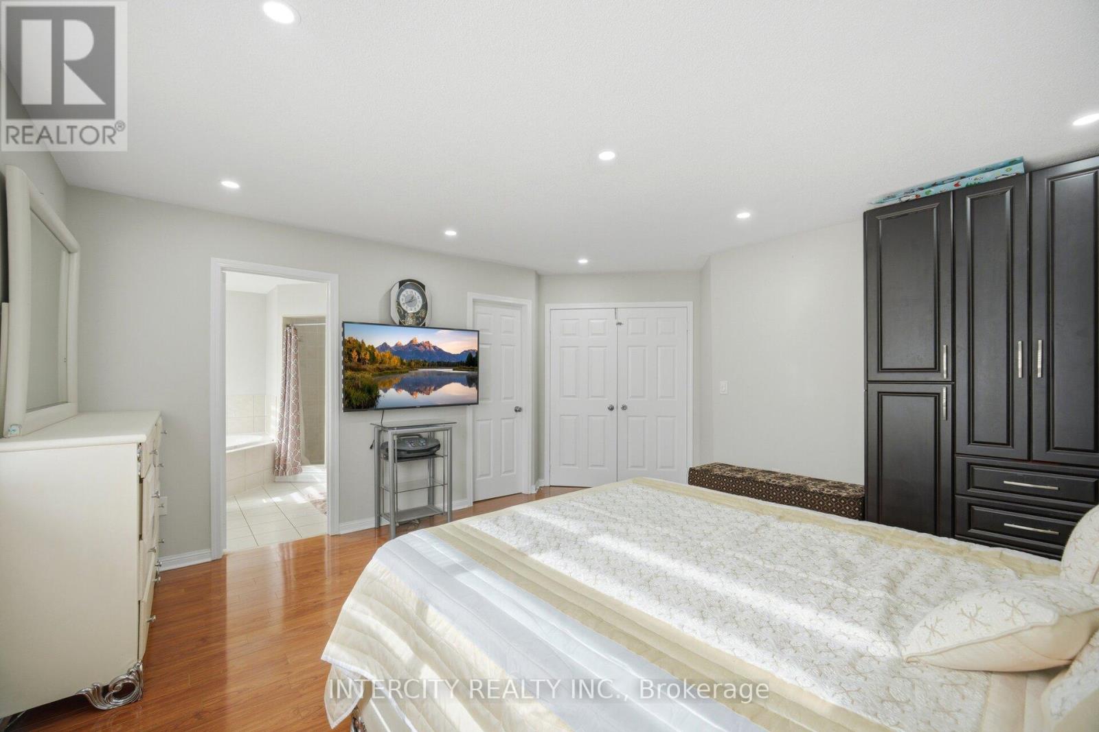14 Maldives Crescent, Brampton, Ontario  L6P 1L5 - Photo 23 - W13171200