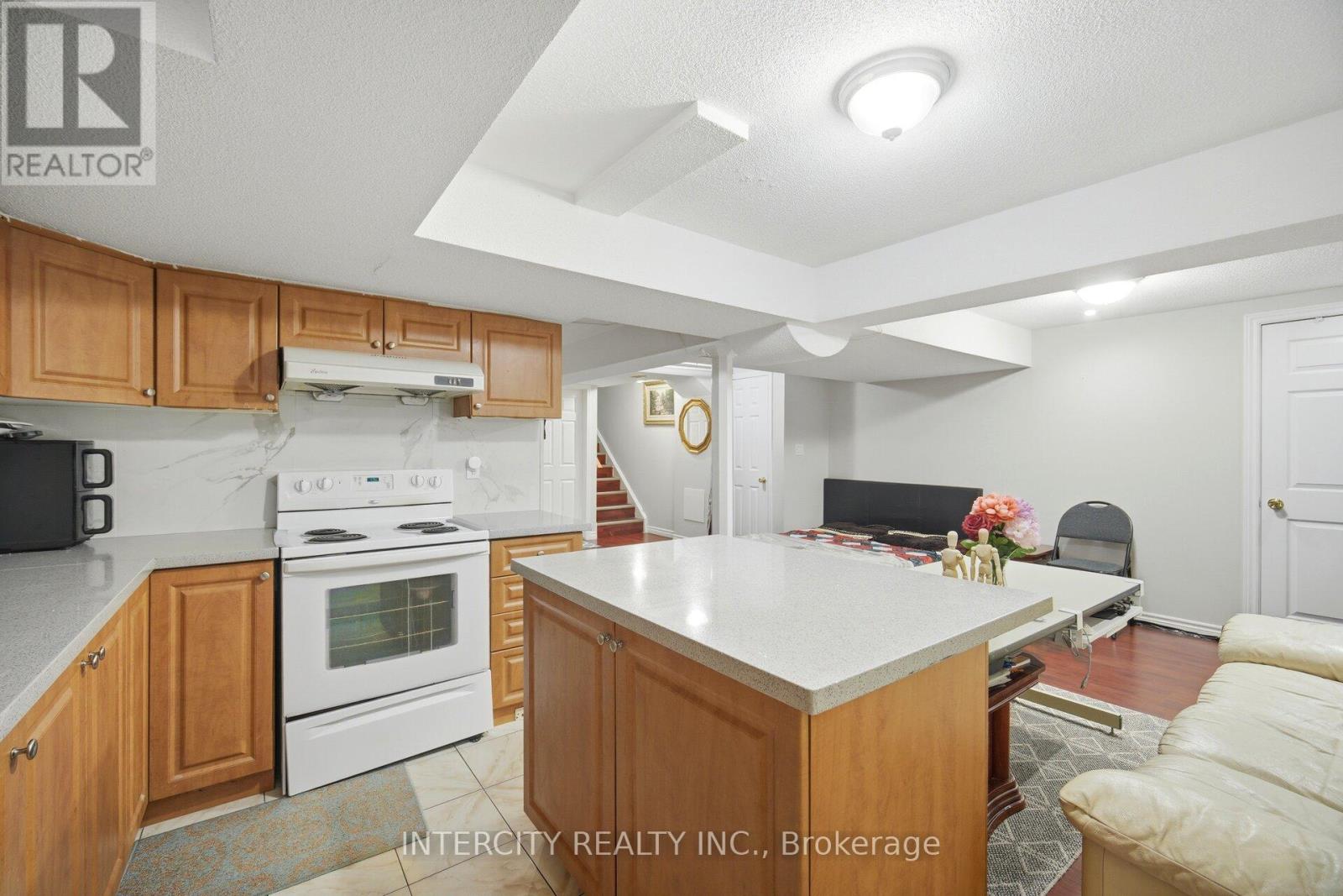 14 Maldives Crescent, Brampton, Ontario  L6P 1L5 - Photo 40 - W13171200