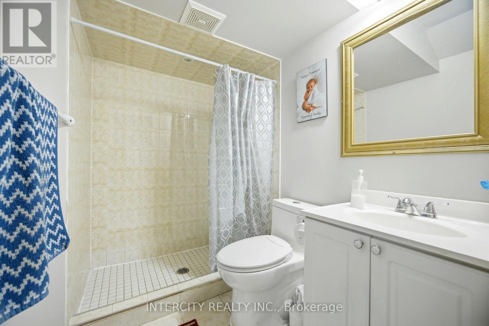 14 Maldives Crescent, Brampton, Ontario  L6P 1L5 - Photo 45 - W13171200