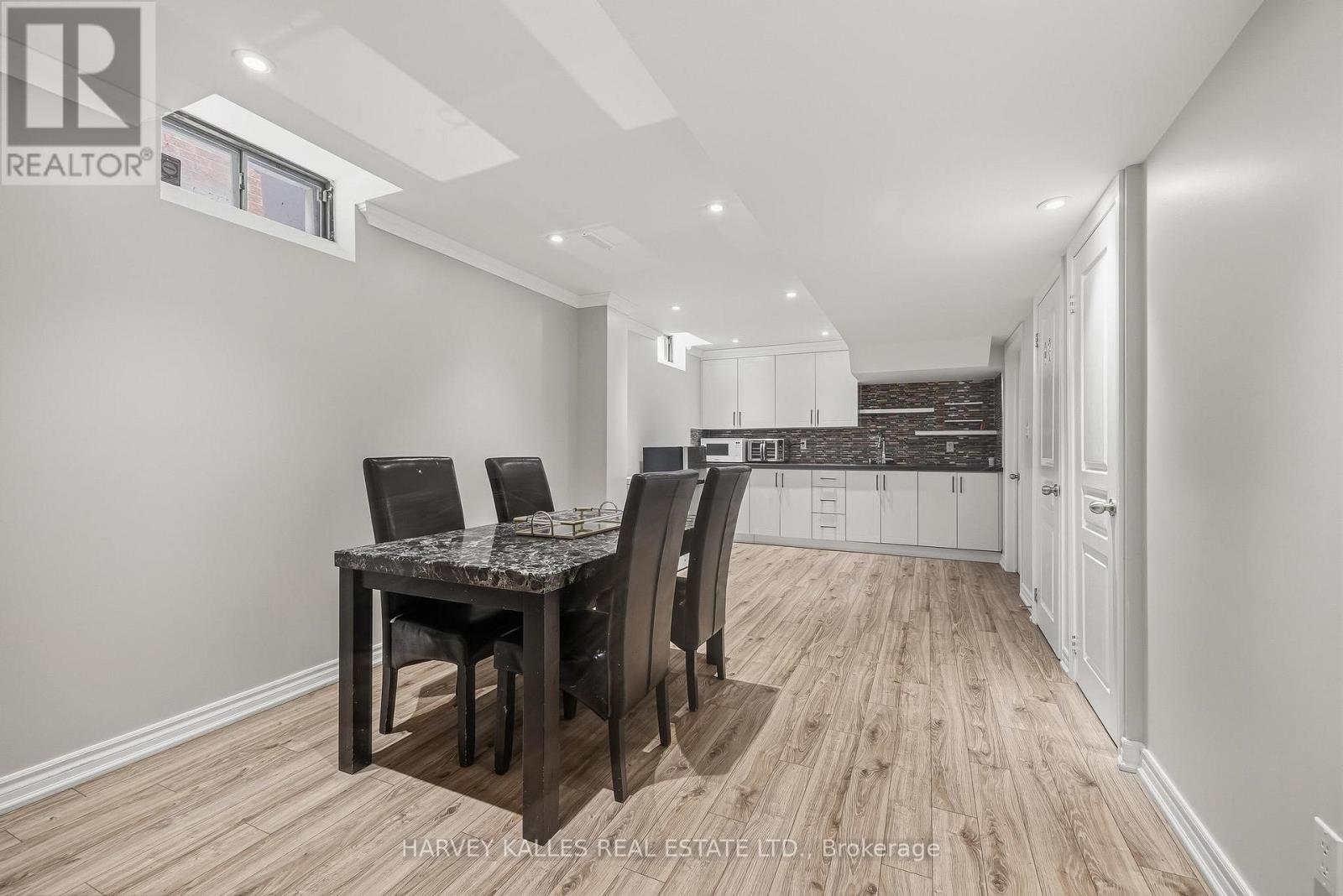 951 White Clover Way, Mississauga, Ontario  L5V 1E7 - Photo 36 - W13171250