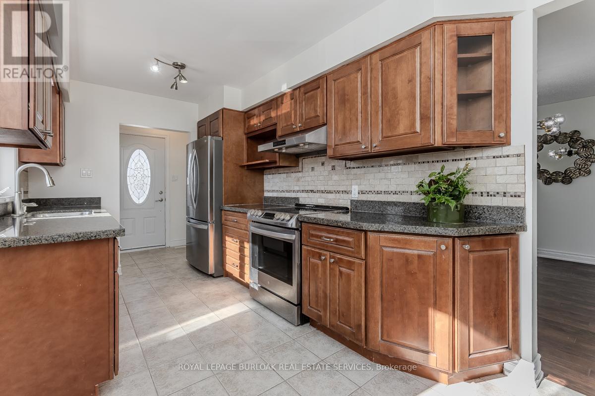 1294 Napier Crescent, Oakville, Ontario  L6H 2A4 - Photo 8 - W13171348