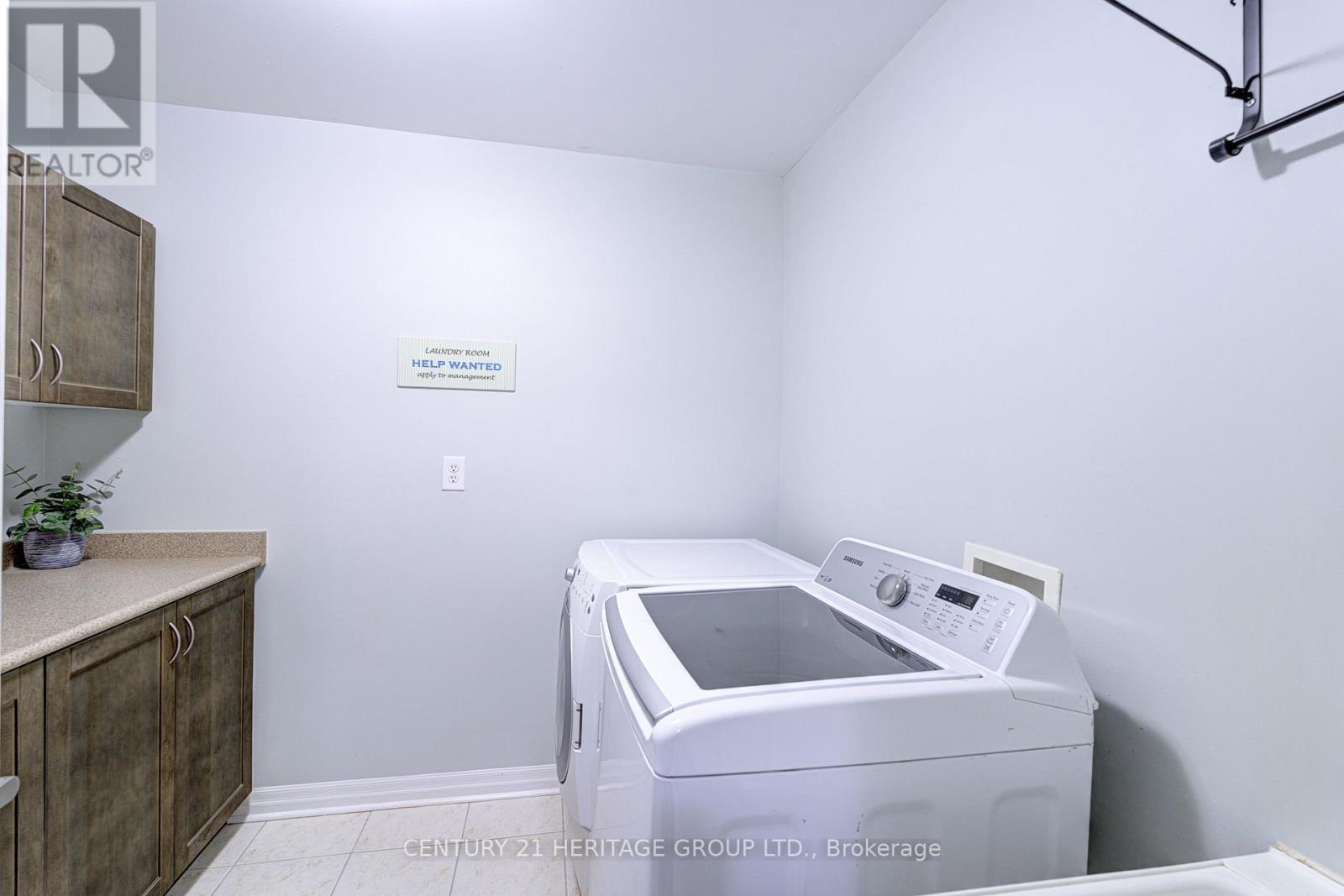 1406 Marshall Crescent, Milton, Ontario  L9T 6T9 - Photo 32 - W13171366