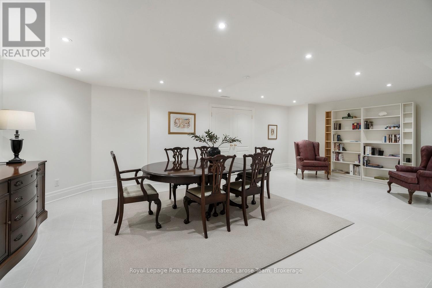 562 Gladwyne Court, Mississauga, Ontario  L5H 4L4 - Photo 40 - W13171400