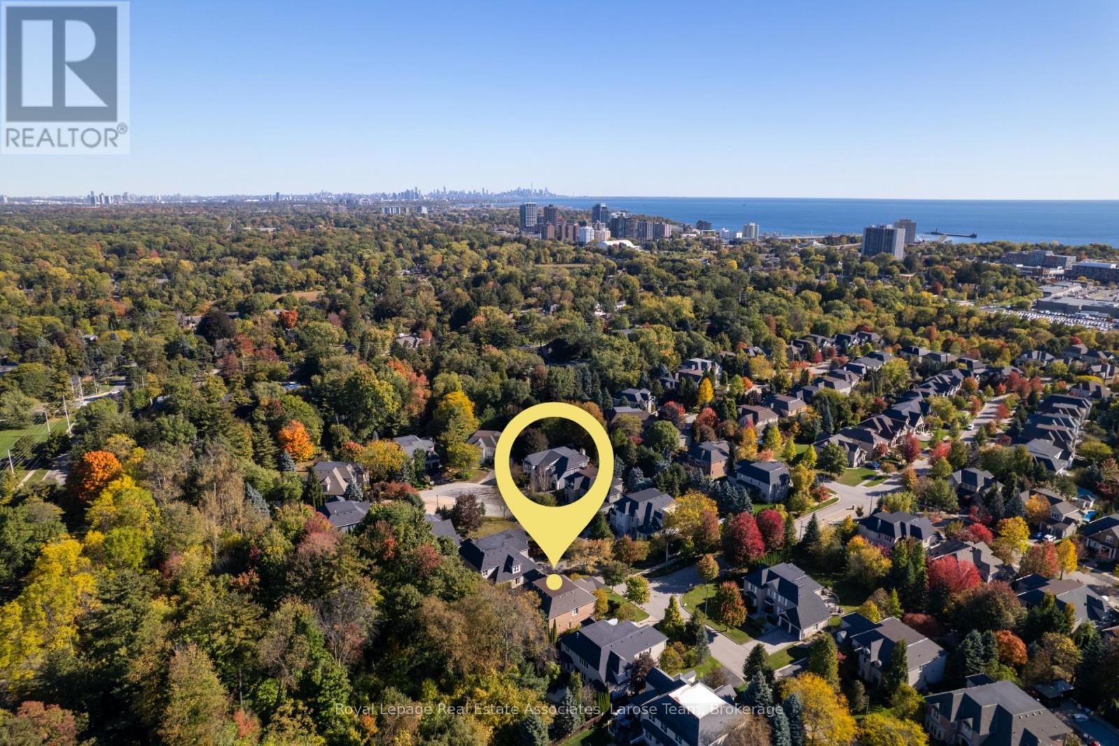 562 Gladwyne Court, Mississauga, Ontario  L5H 4L4 - Photo 47 - W13171400