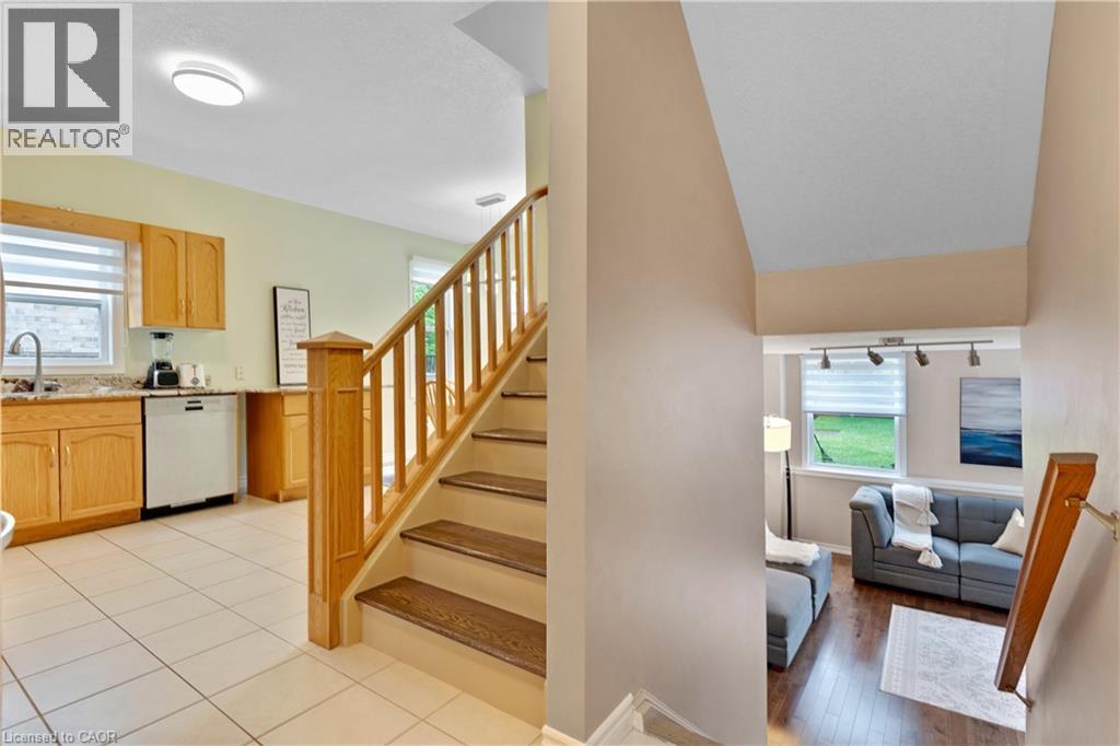 35 Coopershawk Street, Kitchener, Ontario  N2K 4J7 - Photo 13 - 40833289