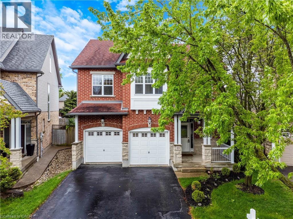 35 Coopershawk Street, Kitchener, Ontario  N2K 4J7 - Photo 2 - 40833289