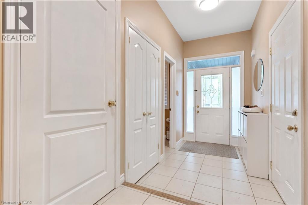35 Coopershawk Street, Kitchener, Ontario  N2K 4J7 - Photo 4 - 40833289