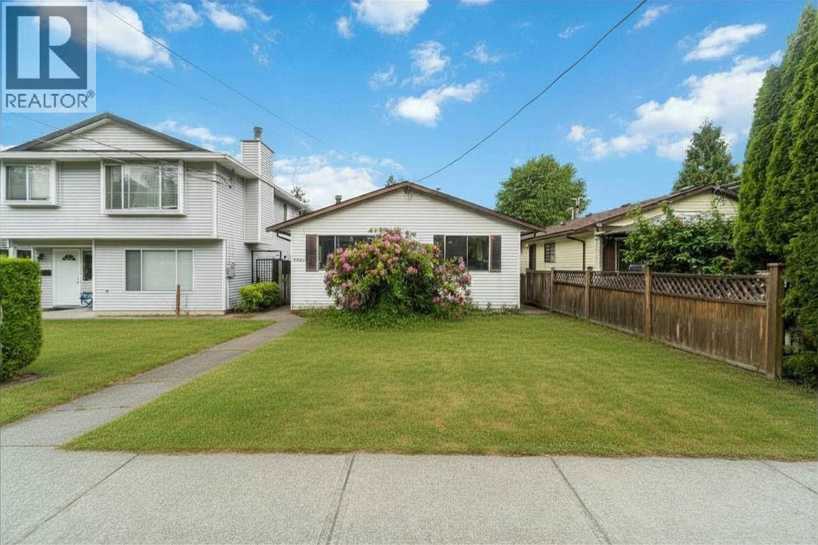 1955 Coquitlam Avenue, Port Coquitlam, British Columbia  V3B 1J2 - Photo 2 - R3127234