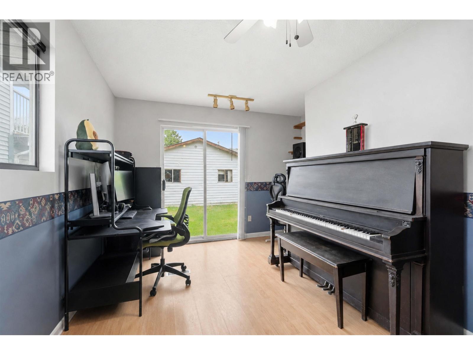 1955 Coquitlam Avenue, Port Coquitlam, British Columbia  V3B 1J2 - Photo 15 - R3127234
