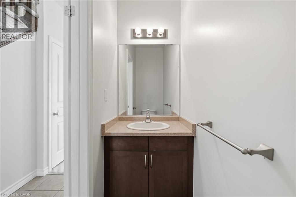 99 Panabaker Drive Unit# 35, Ancaster, Ontario  L9G 0A3 - Photo 15 - 40826321