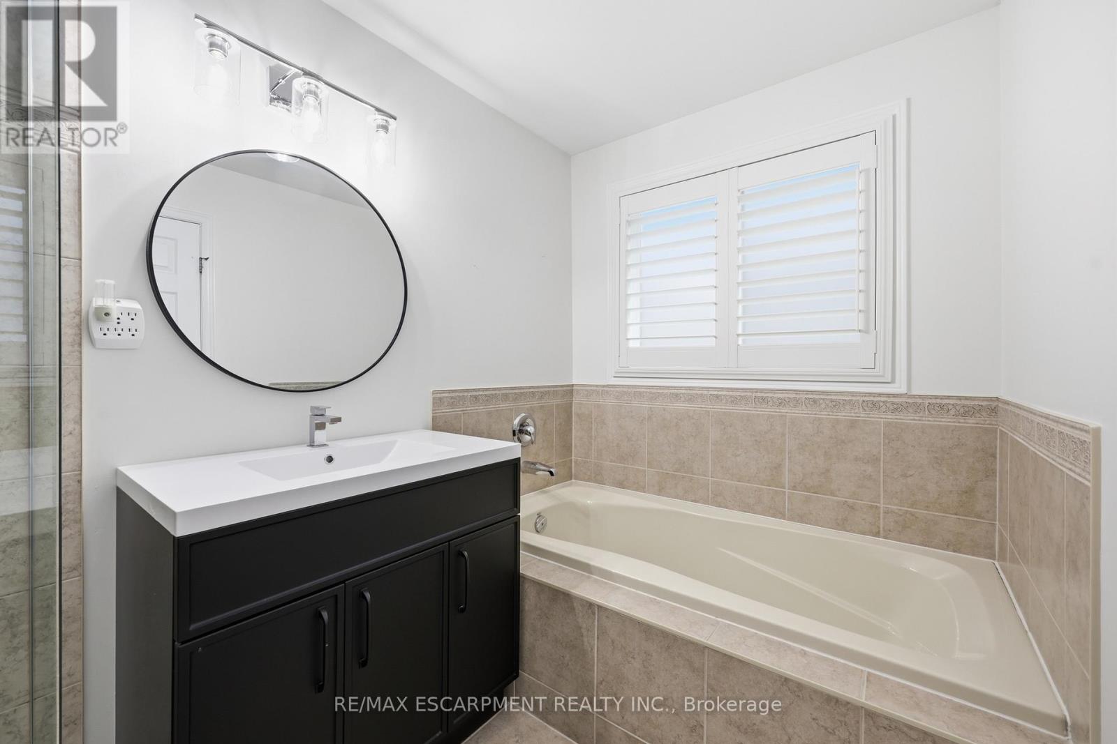 57 Tanglewood Drive, Hamilton, Ontario  L0R 1C0 - Photo 25 - X13171178