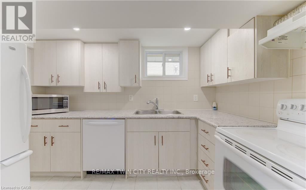 51 Coach Hill Drive, Kitchener, Ontario  N2E 1N7 - Photo 26 - X13171284