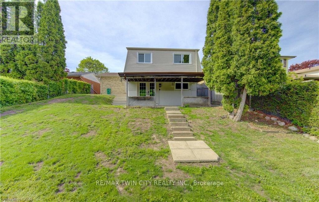 51 Coach Hill Drive, Kitchener, Ontario  N2E 1N7 - Photo 36 - X13171284