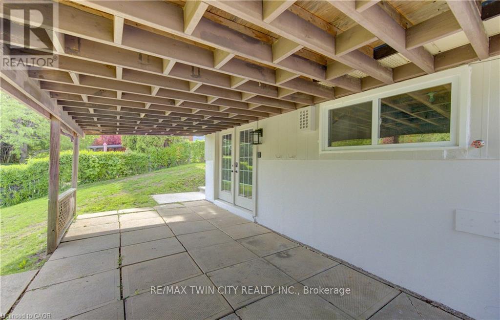 51 Coach Hill Drive, Kitchener, Ontario  N2E 1N7 - Photo 38 - X13171284