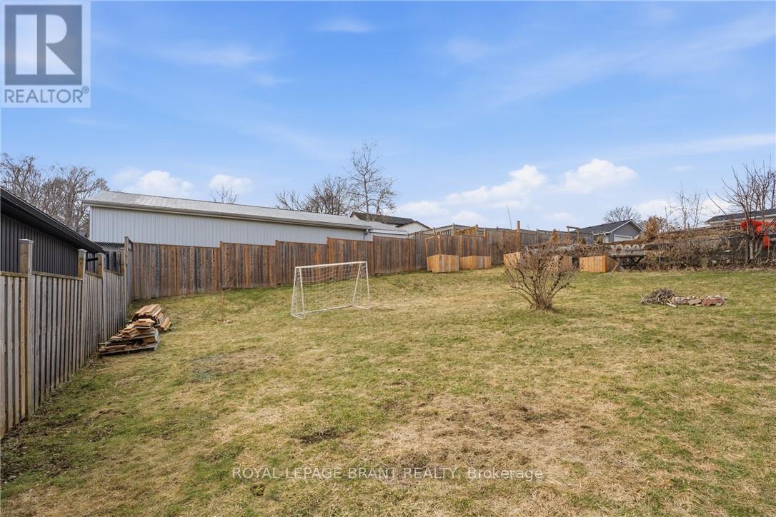 26 Franklin Street, Brant, Ontario  N3L 3B7 - Photo 36 - X13171396