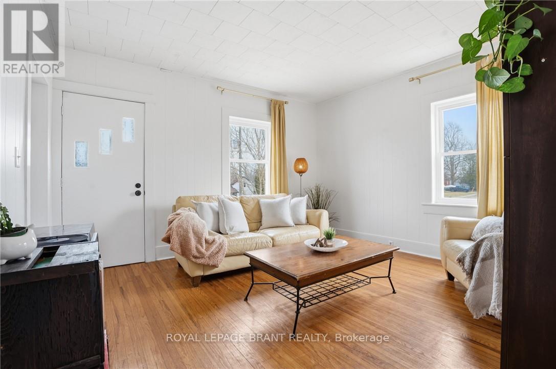 26 Franklin Street, Brant, Ontario  N3L 3B7 - Photo 6 - X13171396
