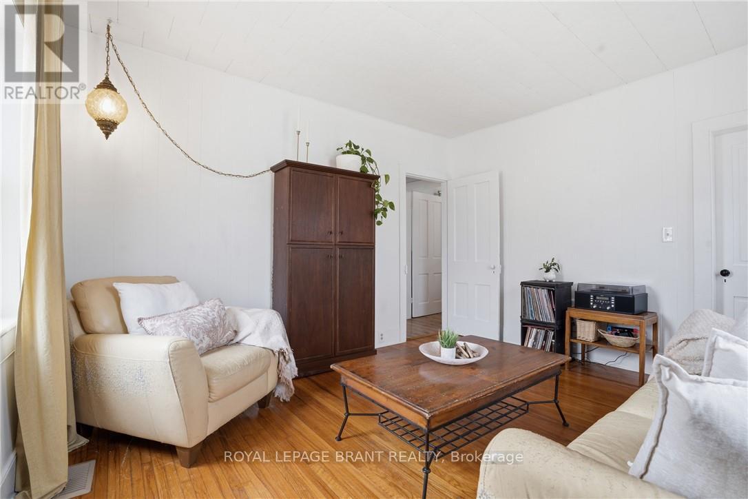 26 Franklin Street, Brant, Ontario  N3L 3B7 - Photo 8 - X13171396