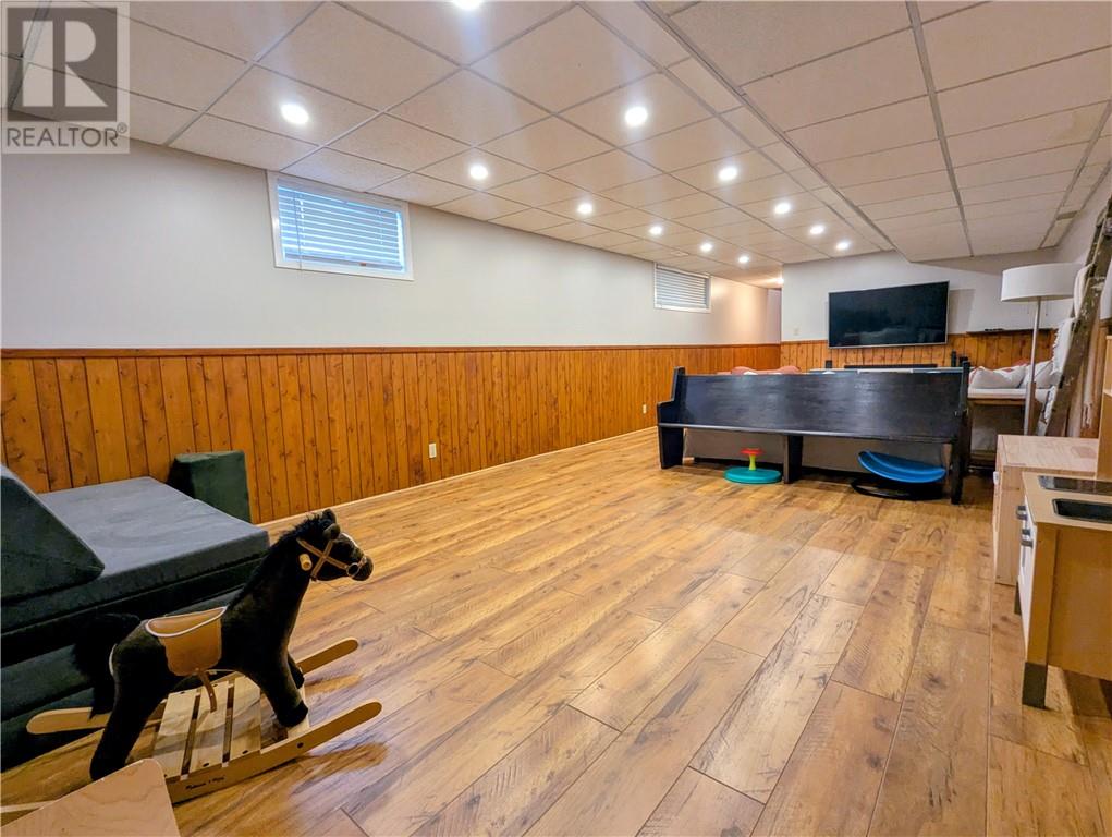 18 Vankoughnet Street W, Little Current, Ontario  p0p 1k0 - Photo 25 - 2128013