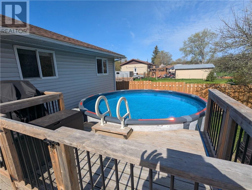 18 Vankoughnet Street W, Little Current, Ontario  p0p 1k0 - Photo 34 - 2128013