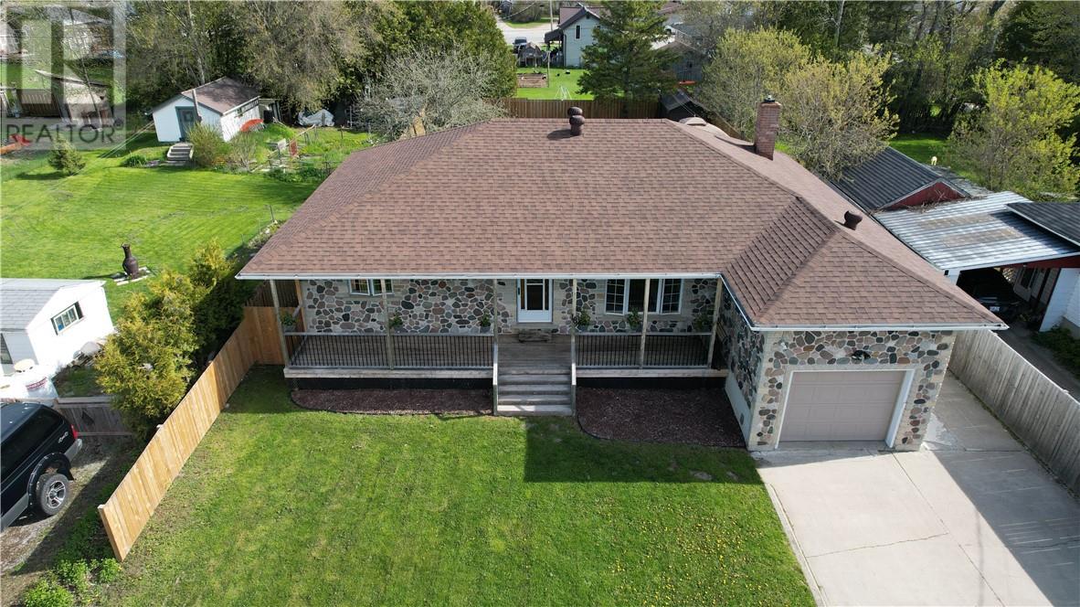 18 Vankoughnet Street W, Little Current, Ontario  p0p 1k0 - Photo 38 - 2128013